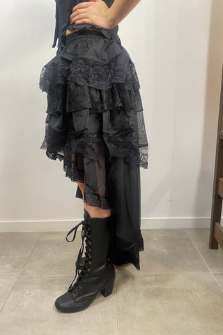 Dark in Love KW263 black gothic layered lace skirt close-up side view