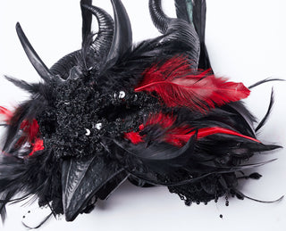 Bloodmoon Empress – Gothic Feather Horn Crown