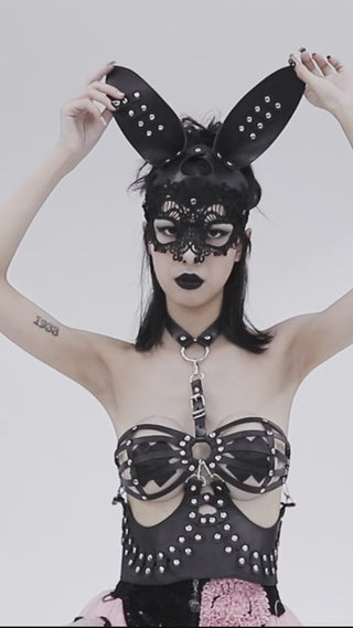 punk rave ws-594 gothic bunny mask on the model