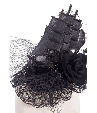 Ship headdress