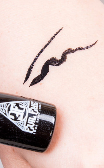 Look Sharp Liquid Eyeliner
